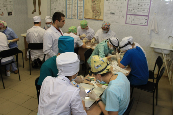 1-2 декабря 2014 года команда Медицинского института ПГУ под руководством к.м.н., доцента Темникова В.А. принимала участие во V Поволжской региональной студенческой олимпиаде по хирургии, которая проходила в Башкирском государственном медицинском университете (БГМУ, г. Уфа)